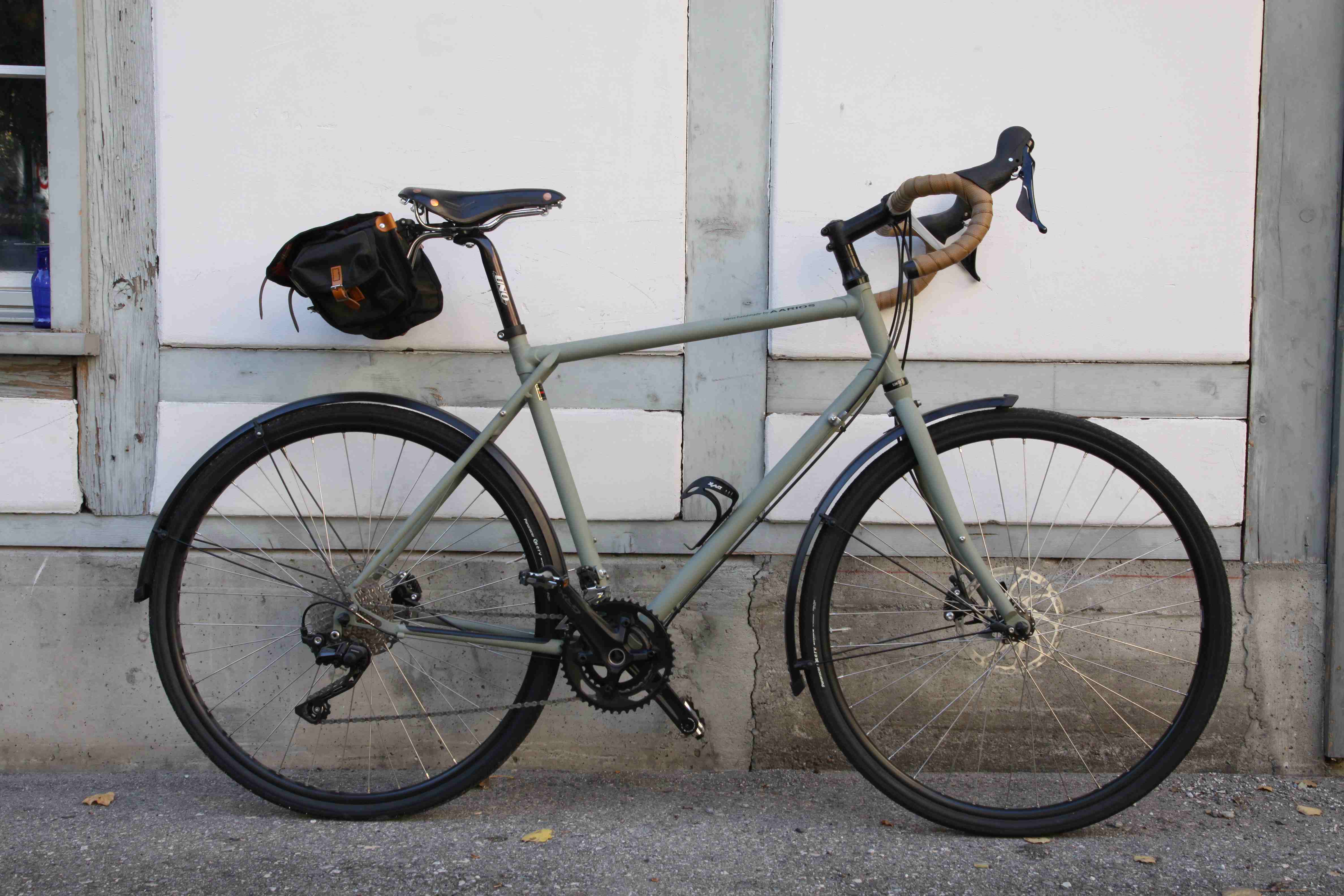 Aarios – Discovery Cross (Gravel)